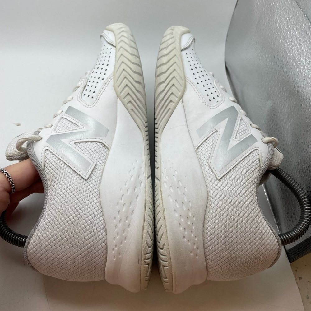 New Balance 696v3 women’s white tennis sneakers size 7.5 - Picture 9 of 10